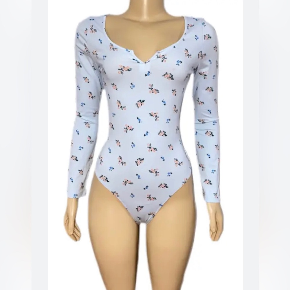 Victorias Secret PINK Cotton Long Sleeve Bodysuit Shirt Top Light Blue Floral